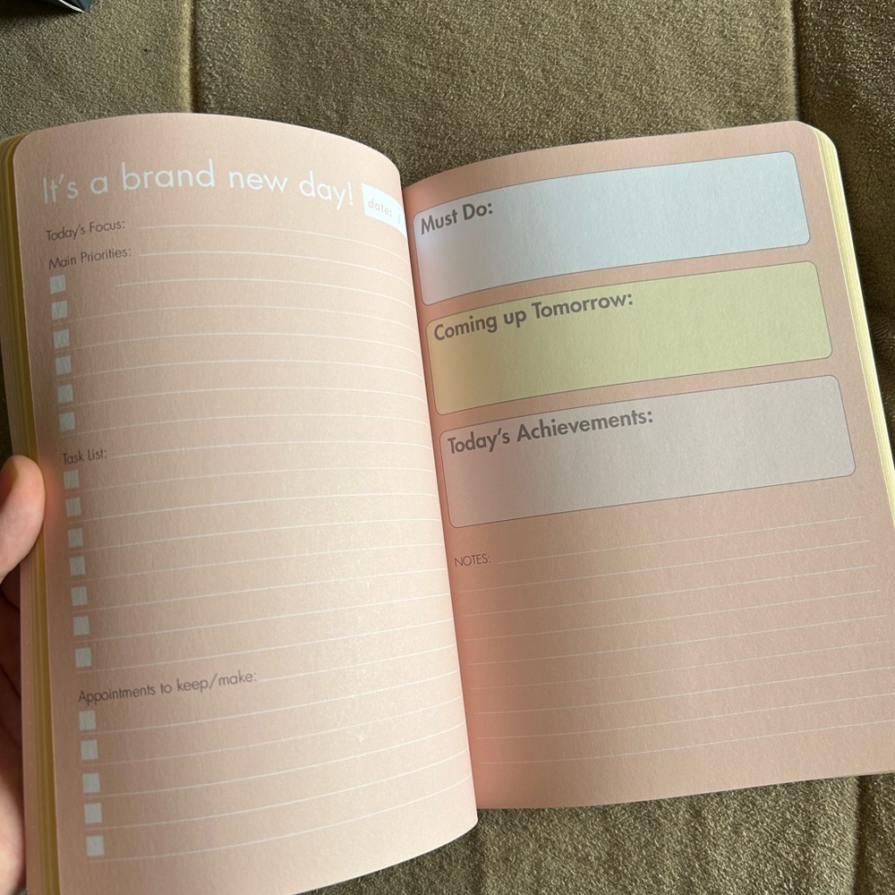 Notebook/journal - Picture 3 of 5